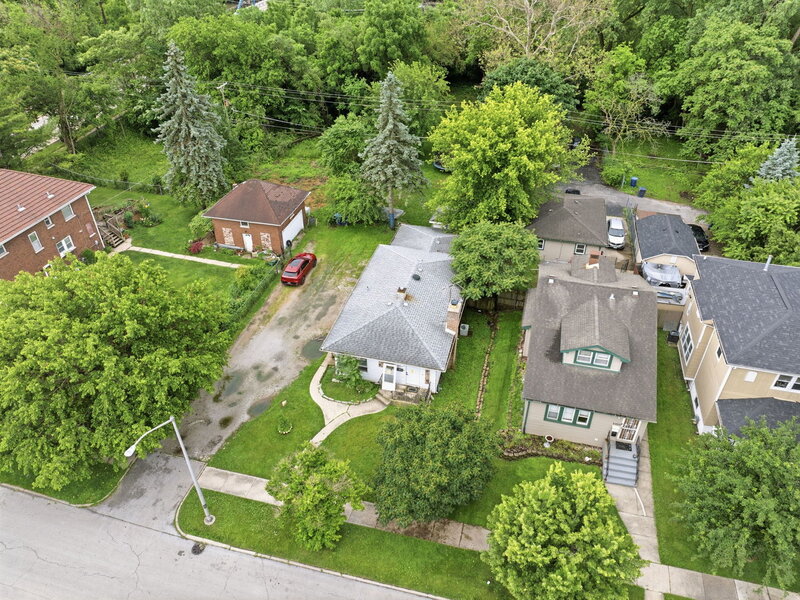 2017 Grove Street Blue Island IL 60406