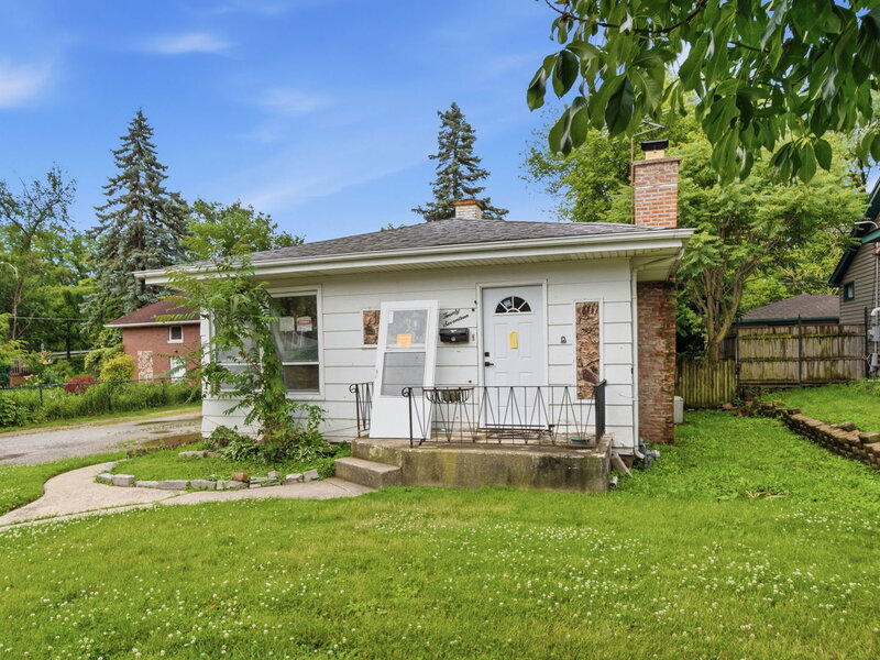 2017 Grove Street Blue Island IL 60406