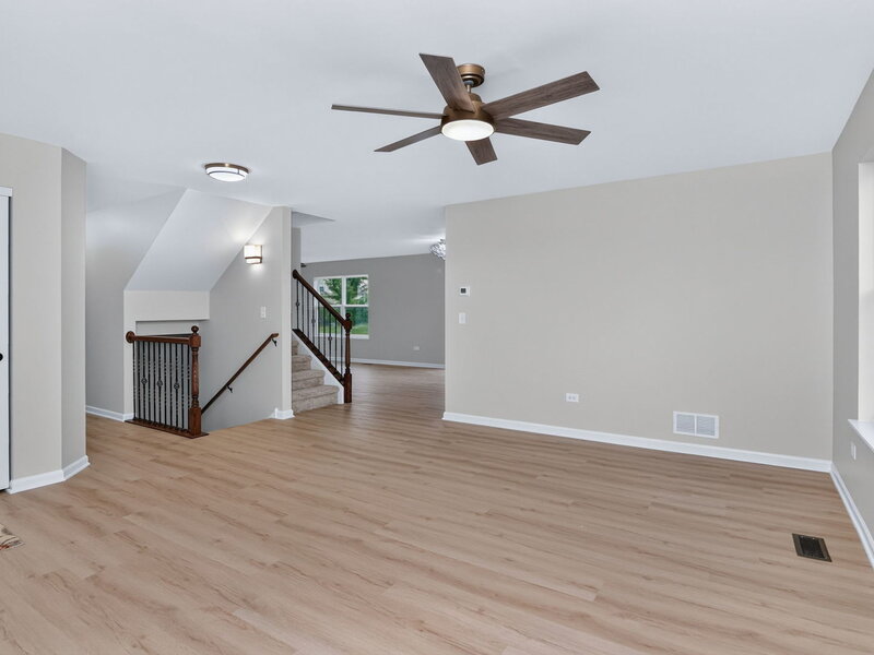 1816 Oxford Way Joliet IL 60431
