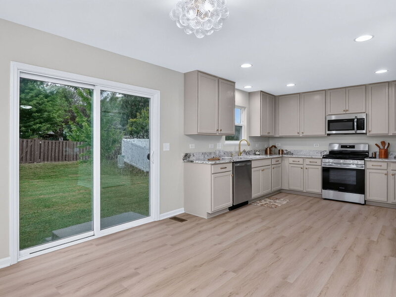 1816 Oxford Way Joliet IL 60431