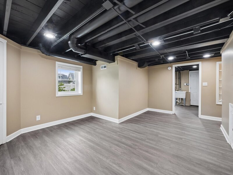 944 S Ardmore Avenue Villa Park IL 60181