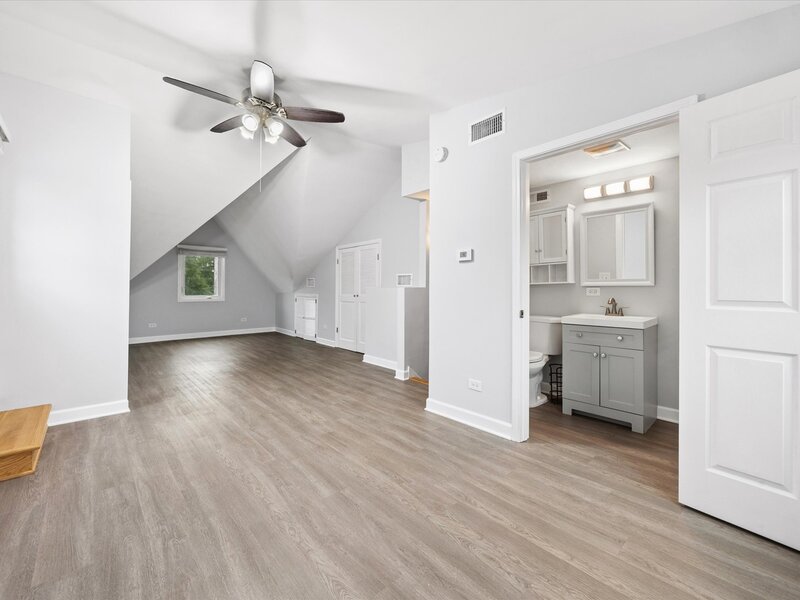 944 S Ardmore Avenue Villa Park IL 60181