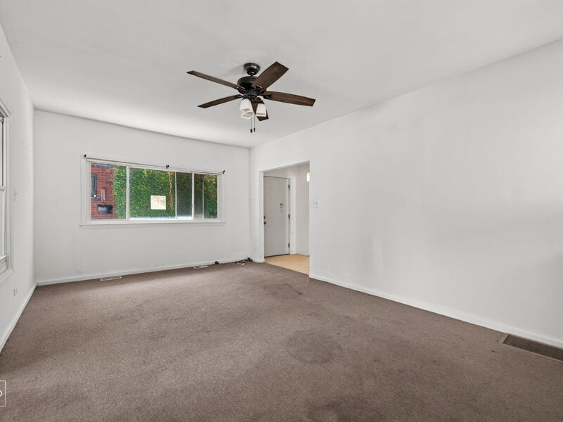 8234 S Kimbark Avenue Chicago IL 60619