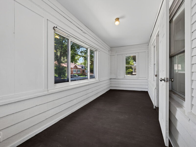 8234 S Kimbark Avenue Chicago IL 60619