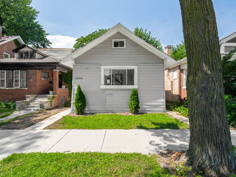 8234 S Kimbark Avenue Chicago IL 60619