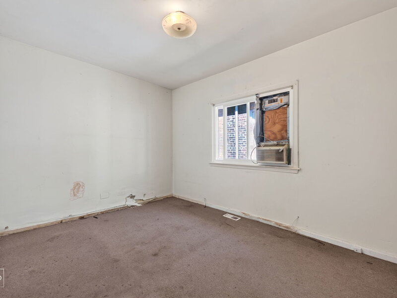 8234 S Kimbark Avenue Chicago IL 60619