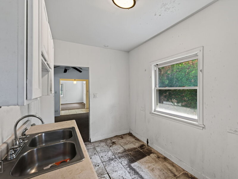 8234 S Kimbark Avenue Chicago IL 60619