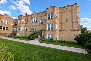 Photo of 2415 N Oak Park Avenue Chicago IL 60707