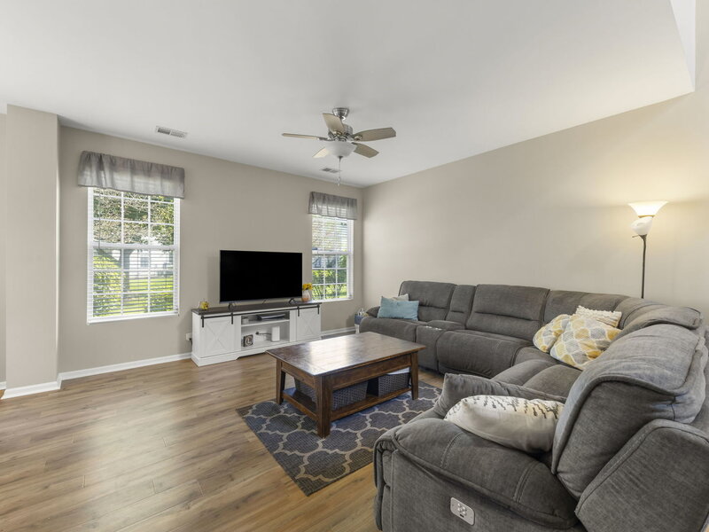 2755 Mcclennan Court Naperville IL 60563