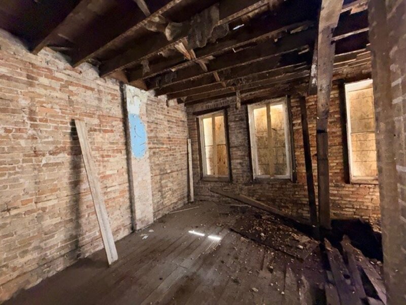 10506 S Maryland Avenue Chicago IL 60628