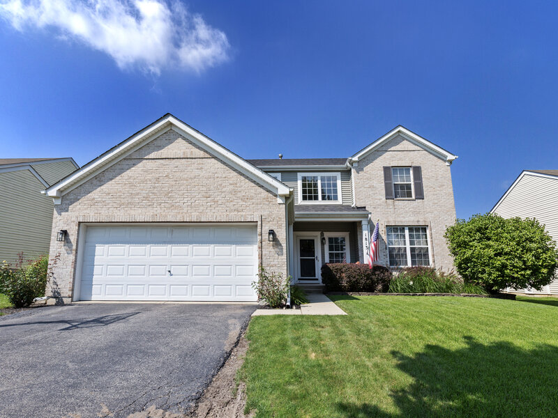 1813 Sebastian Drive Woodstock IL 60098