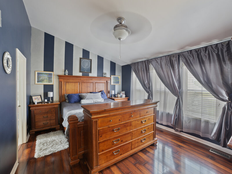 1813 Sebastian Drive Woodstock IL 60098