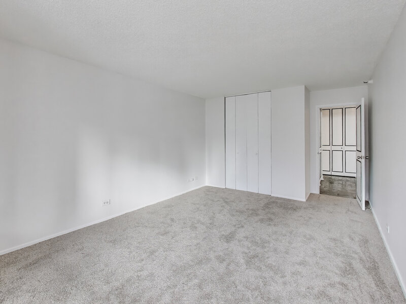 10 E Ontario Street Chicago IL 60611