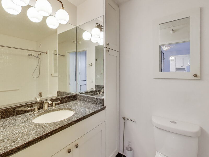 10 E Ontario Street Chicago IL 60611