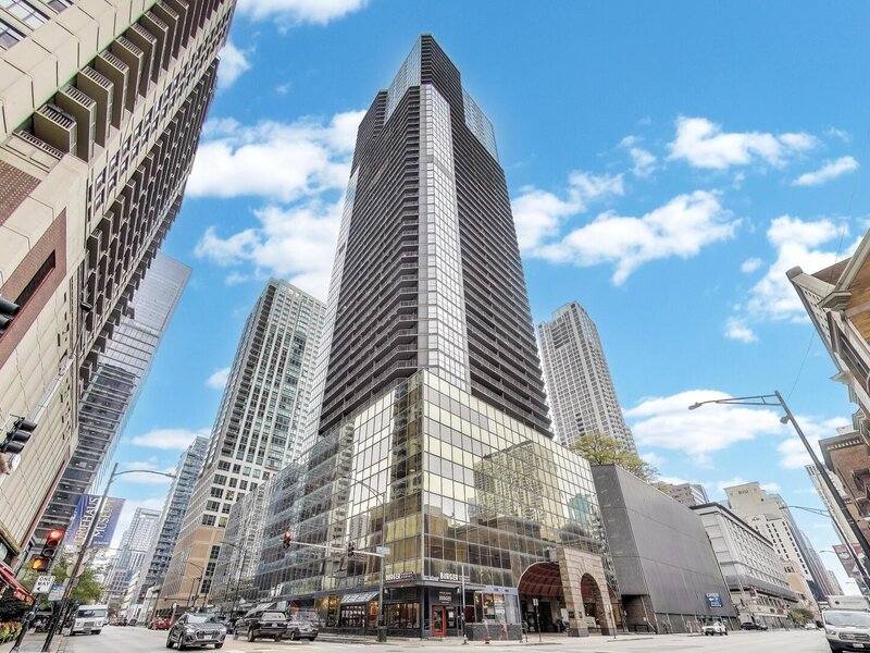 10 E Ontario Street Chicago IL 60611