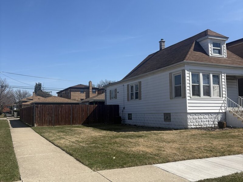 2653 N 73rd Avenue Elmwood Park IL 60707