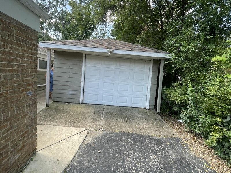 321 Minocqua Street Park Forest IL 60466