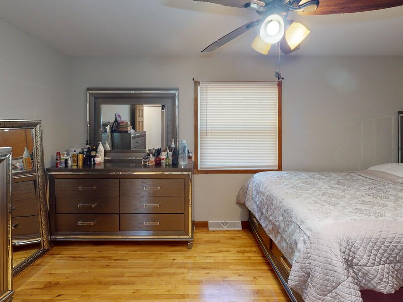 18099 W Valley Drive Grayslake IL 60030