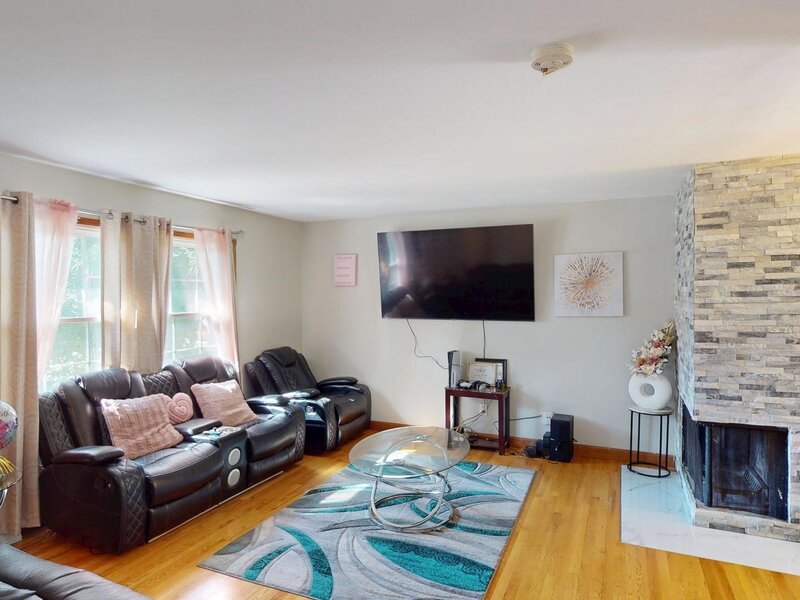 18099 W Valley Drive Grayslake IL 60030