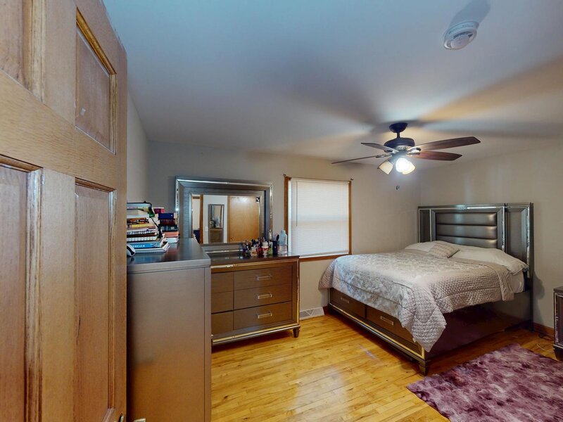18099 W Valley Drive Grayslake IL 60030