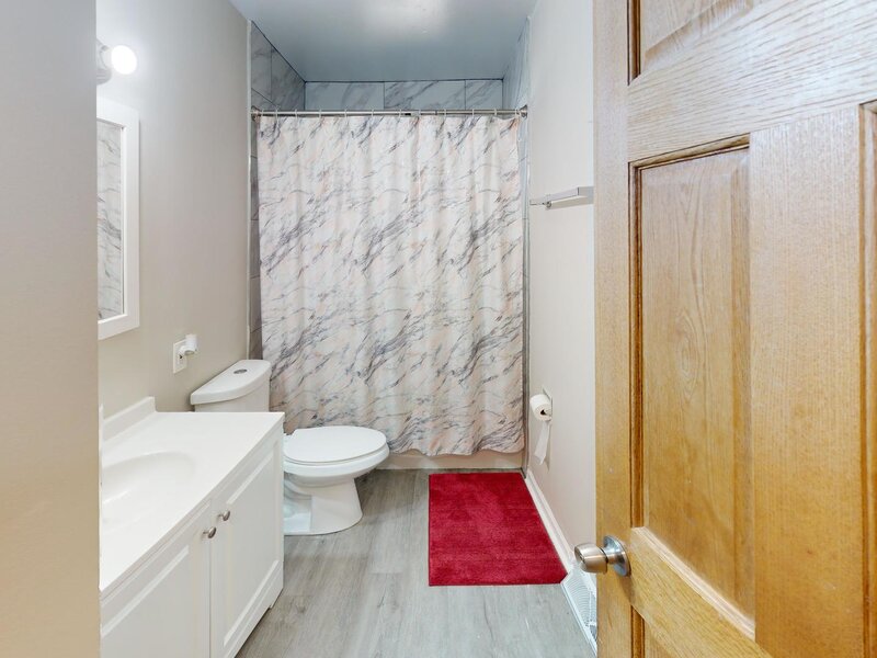 18099 W Valley Drive Grayslake IL 60030