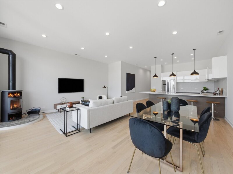 934 N California Avenue Chicago IL 60622