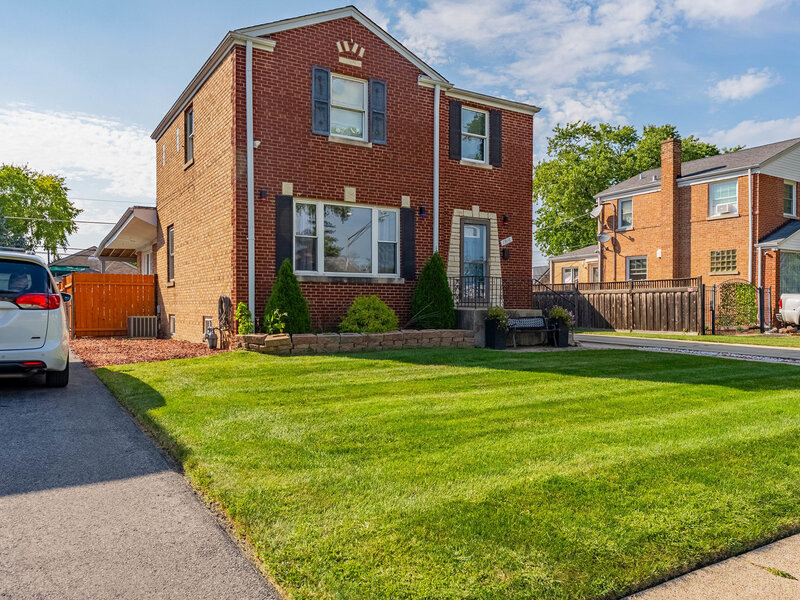 1910 N 74th Avenue Elmwood Park IL 60707
