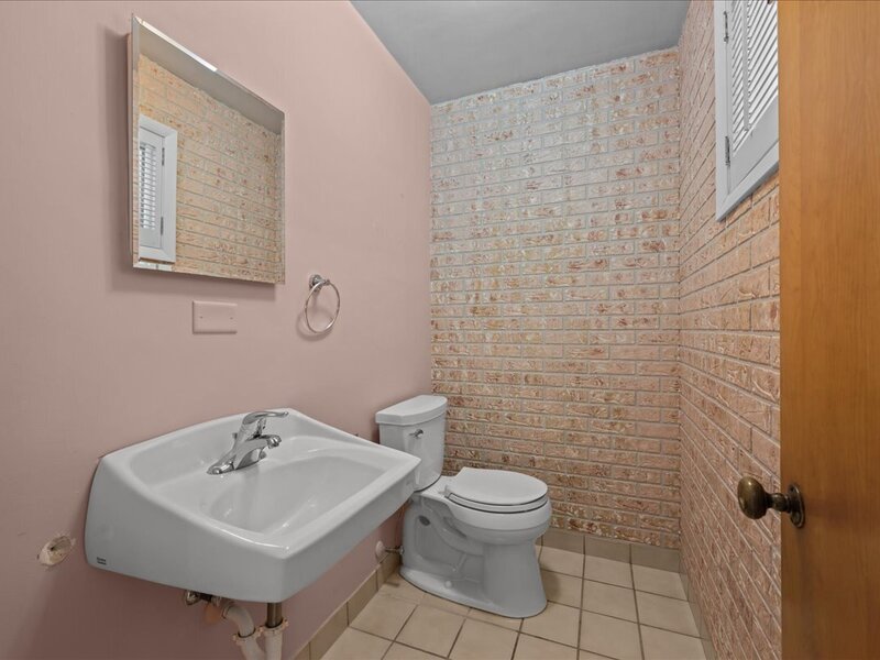 303 Central Avenue Aurora IL 60506