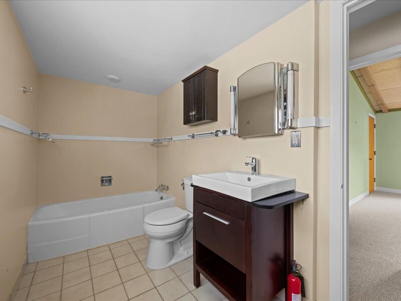 303 Central Avenue Aurora IL 60506
