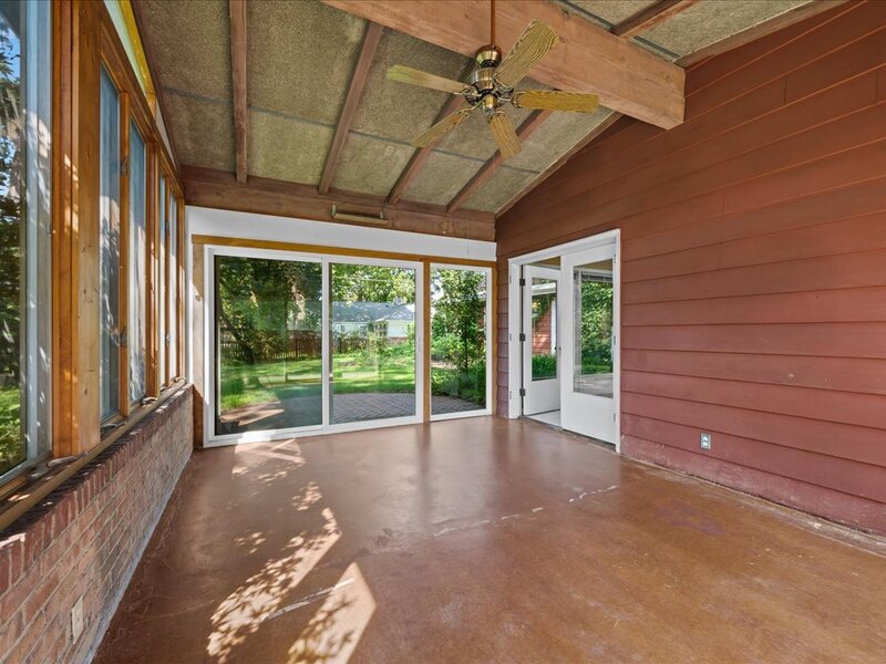 303 Central Avenue Aurora IL 60506