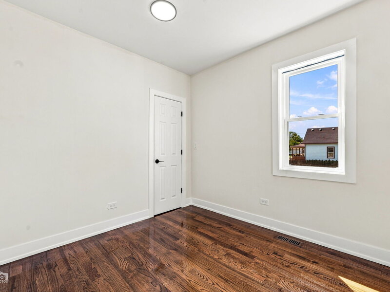 228 154th Place Calumet City IL 60409