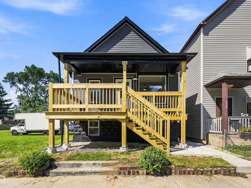 228 154th Place Calumet City IL 60409