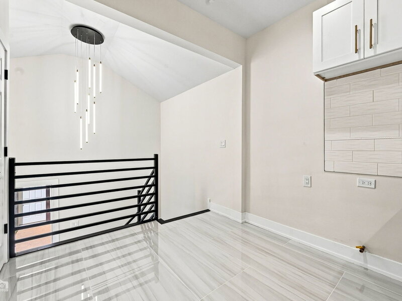 228 154th Place Calumet City IL 60409