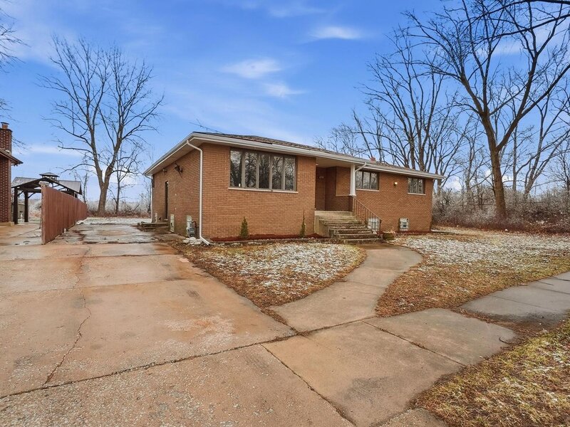 14315 S Manistee Avenue Burnham IL 60633