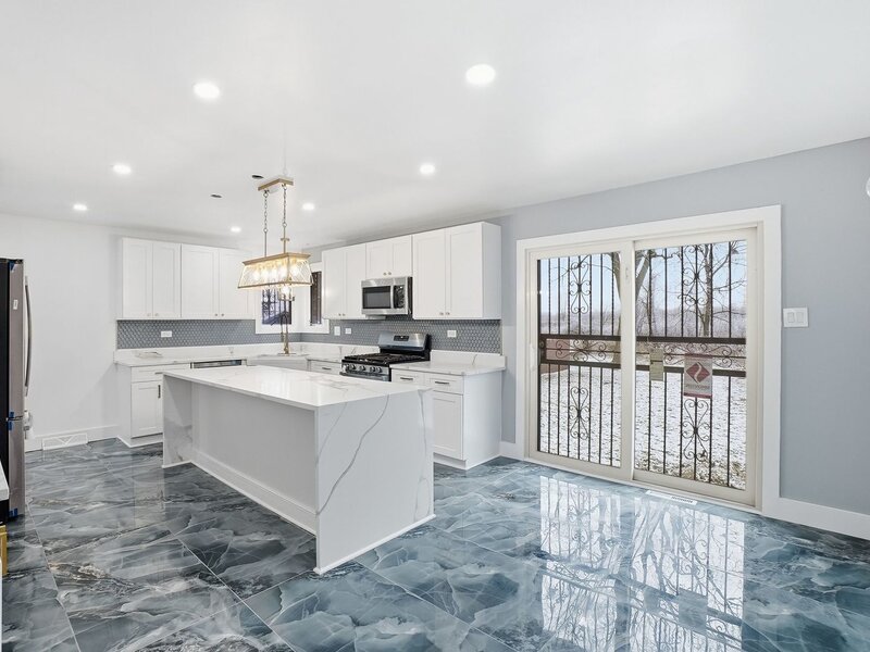 14315 S Manistee Avenue Burnham IL 60633