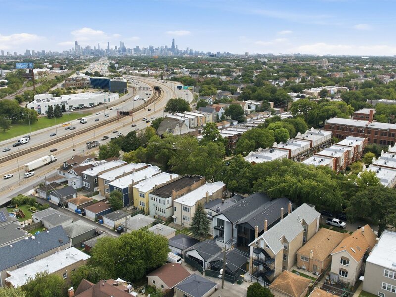 3644 W Cornelia Avenue Chicago IL 60618