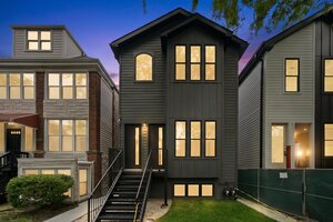 Photo of 3644 W Cornelia Avenue Chicago IL 60618 Unit 1
