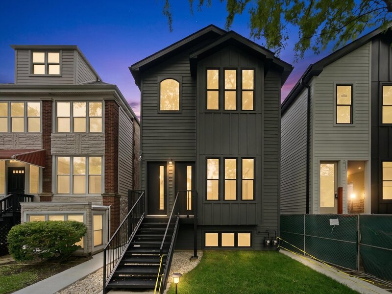 3644 W Cornelia Avenue Chicago IL 60618