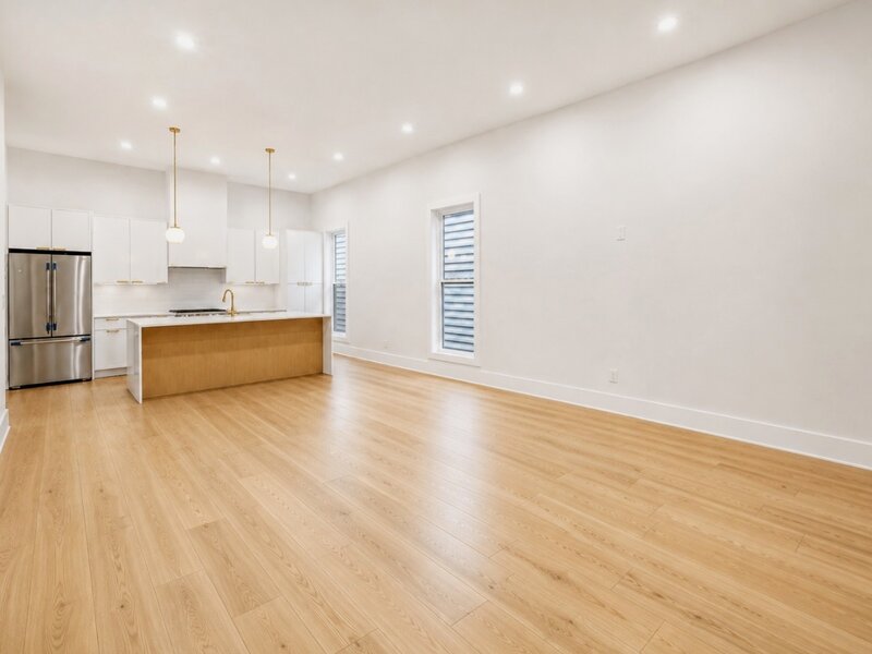 3644 W Cornelia Avenue Chicago IL 60618
