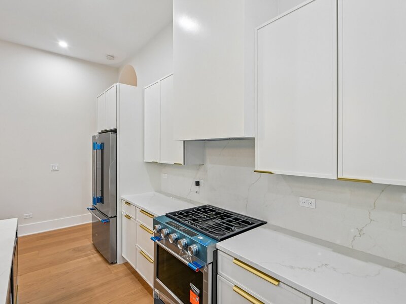 3644 W Cornelia Avenue Chicago IL 60618