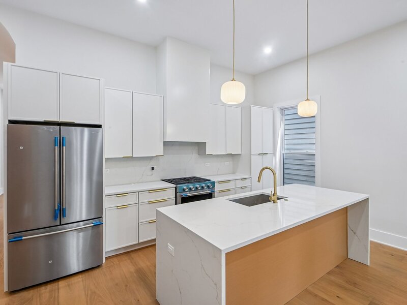 3644 W Cornelia Avenue Chicago IL 60618
