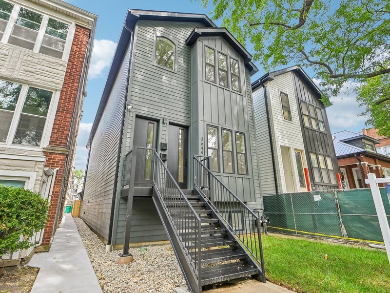 3644 W Cornelia Avenue Chicago IL 60618