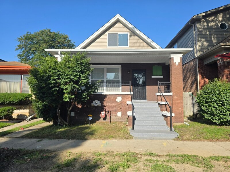 7718 S King Drive Chicago IL 60619