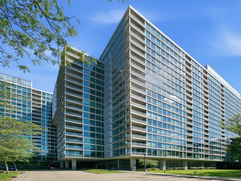 9655 Woods Drive Skokie IL 60077