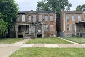 Photo of 10529 S Corliss Avenue Chicago IL 60628