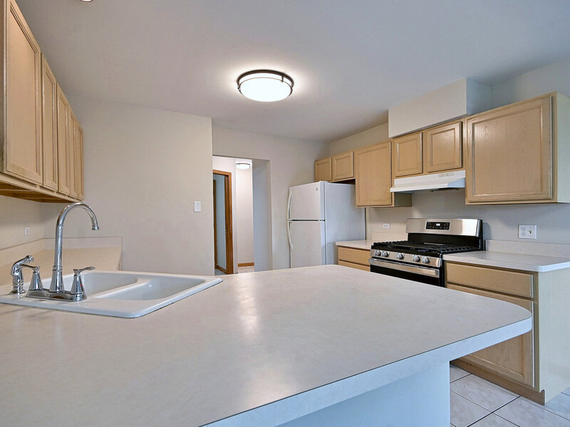 148 Schiller Square Itasca IL 60143