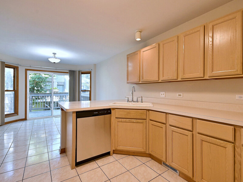 148 Schiller Square Itasca IL 60143