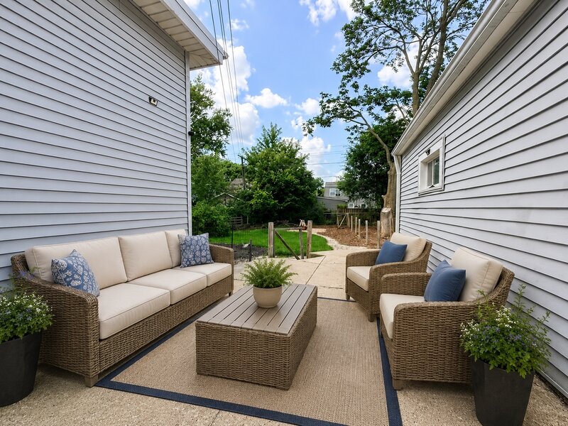 416 N Main Street Mount Prospect IL 60056