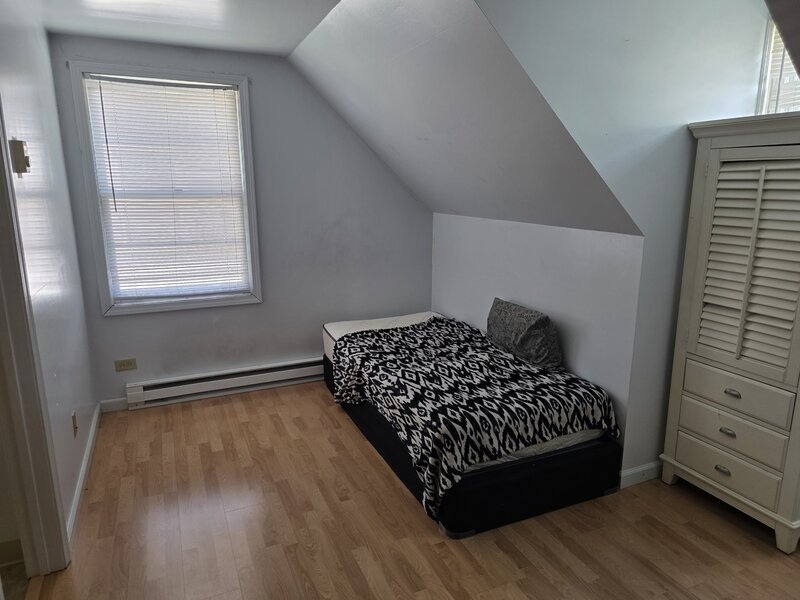 17821 Escanaba Avenue Lansing IL 60438
