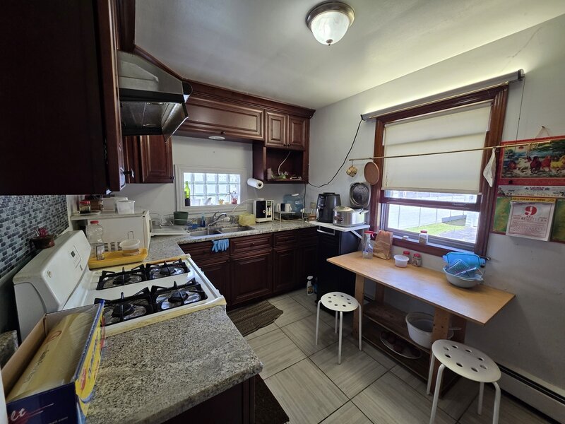 17821 Escanaba Avenue Lansing IL 60438